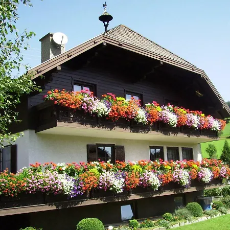 Haus Alpenland Apartment Sankt Andra im Lungau Exterior photo